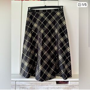✨ Laura Scott Black & Gold Plaid Midi Skirt – Petite Small